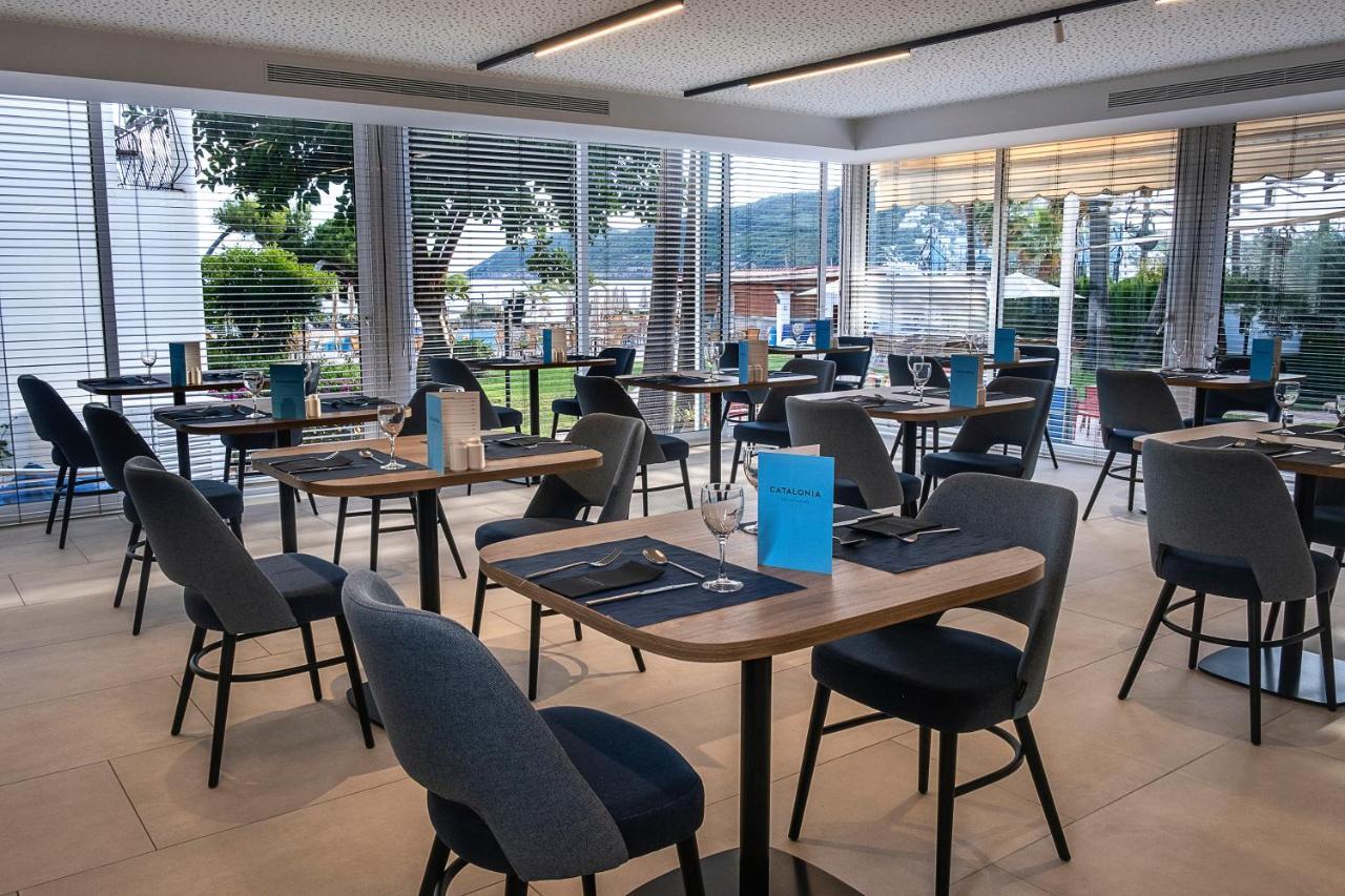 Hotel Catalonia Ses Estaques - Adults Only à Santa Eulària des Riu Extérieur photo
