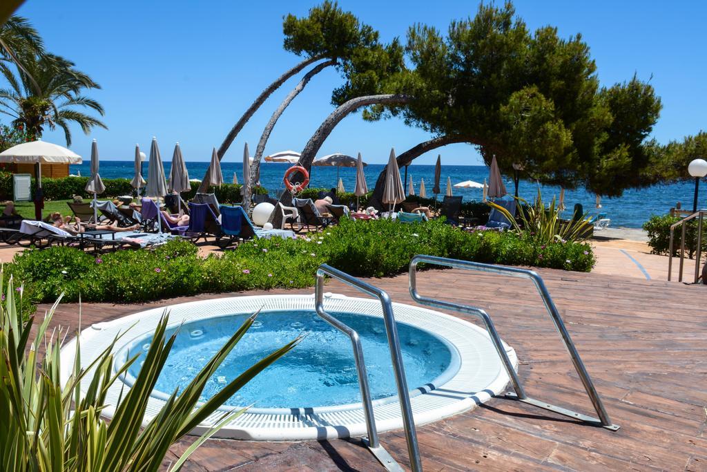 Hotel Catalonia Ses Estaques - Adults Only à Santa Eulària des Riu Extérieur photo
