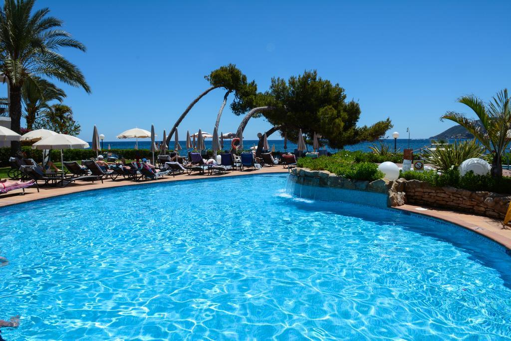 Hotel Catalonia Ses Estaques - Adults Only à Santa Eulària des Riu Extérieur photo