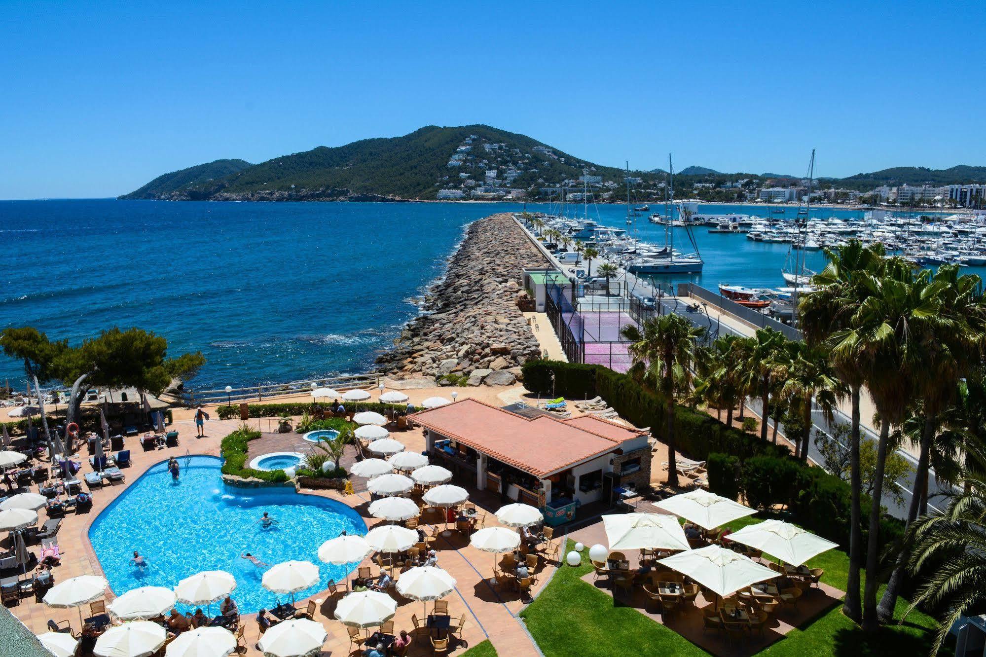 Hotel Catalonia Ses Estaques - Adults Only à Santa Eulària des Riu Extérieur photo